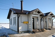100